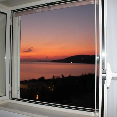 Casa Mare سانتو ستيفانو دي كاماسترا